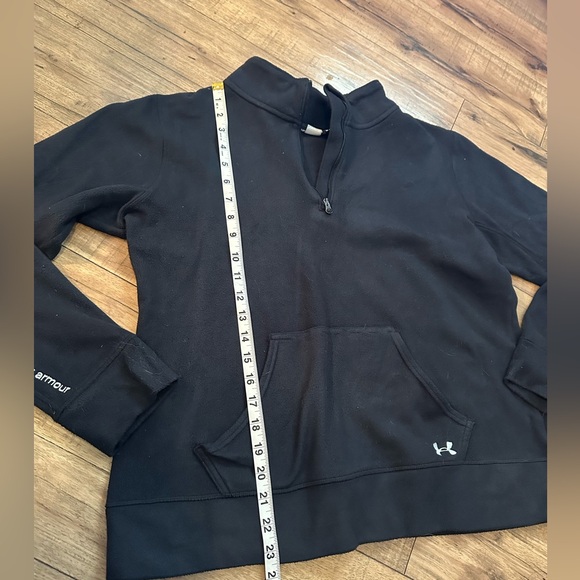 Under Armour 1/4 semi fitted pull over - Picture 5 of 6